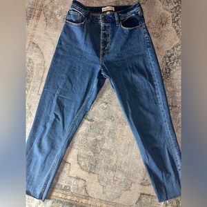 Size 27 high rise Abercrombie mom jeans